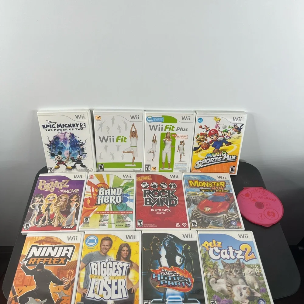 Nintendo Wii White Console System Bundle Lot W/ 13 Video Games Tested & Working
